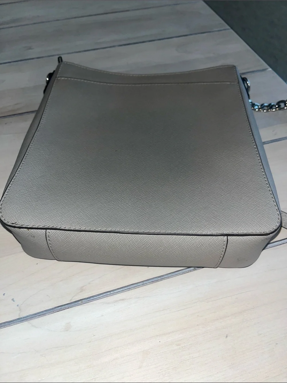 Michael Kors Hamilton Medium Top Zip Leather Messenger Bag in Pearl Gray